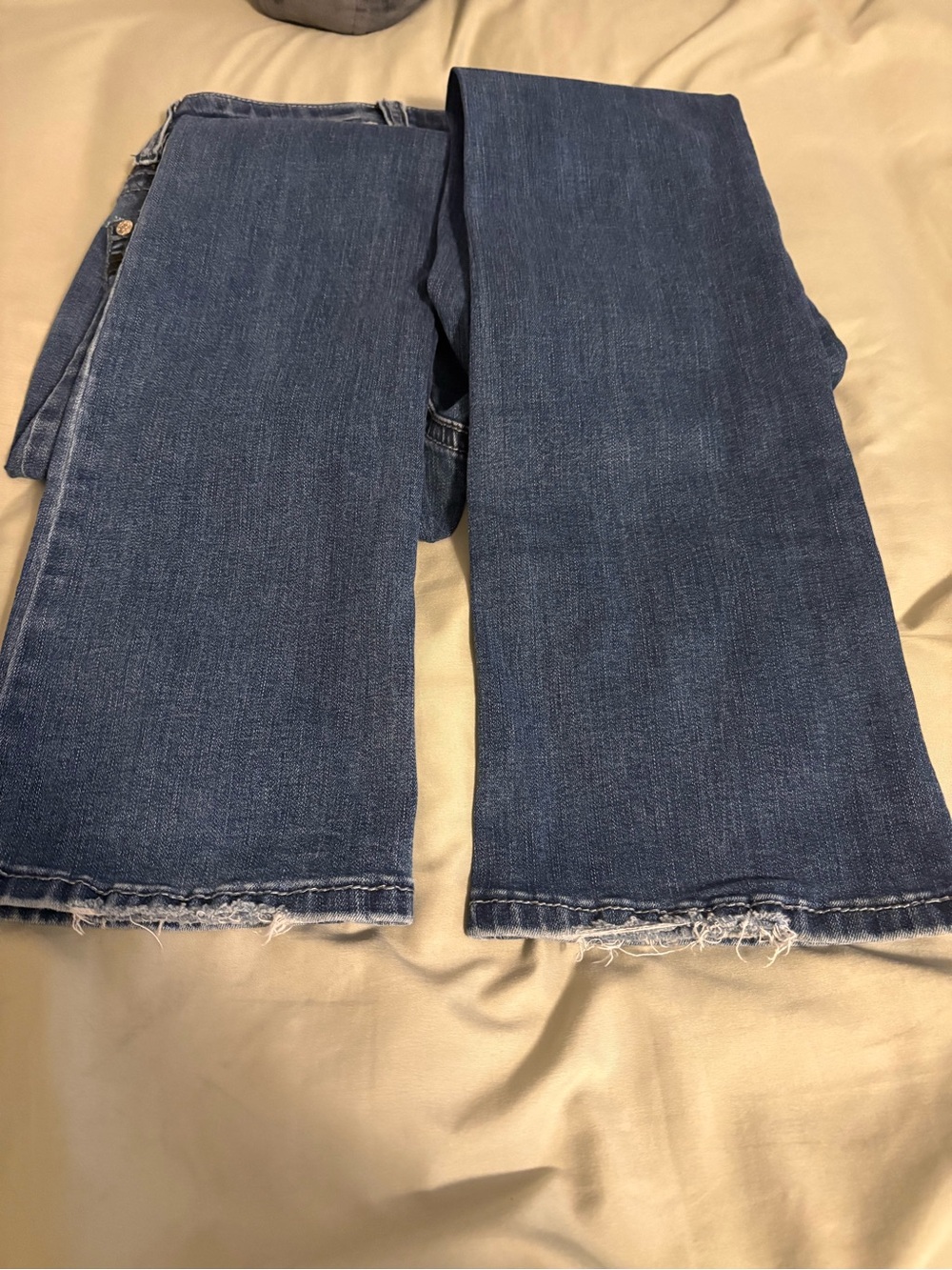 Boot-Cut Women’s Jeans in Dark Blue - Classic Everyday Style